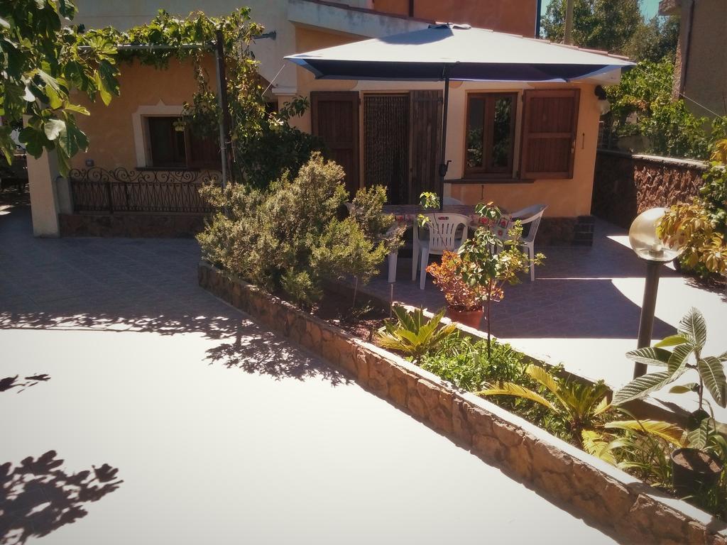 La Piazzetta Apartment Santa Caterina Di Pittinuri  Exterior photo