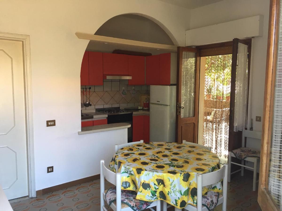 La Piazzetta Apartment Santa Caterina Di Pittinuri  Exterior photo