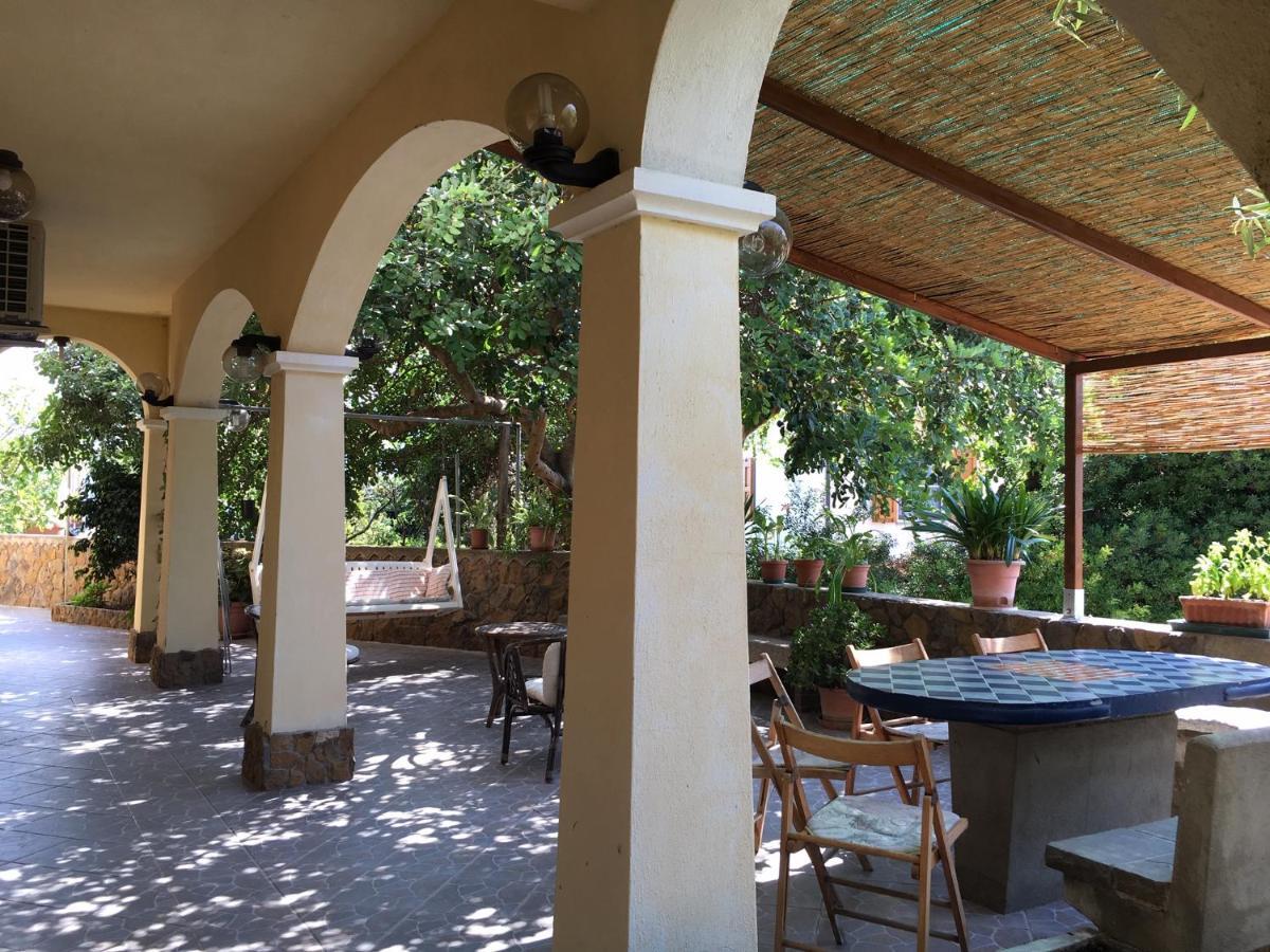 La Piazzetta Apartment Santa Caterina Di Pittinuri  Exterior photo